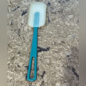 Vintage FULLER icing spatula